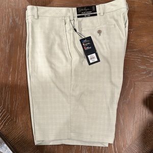 Men’s flat front tonal plaid shorts